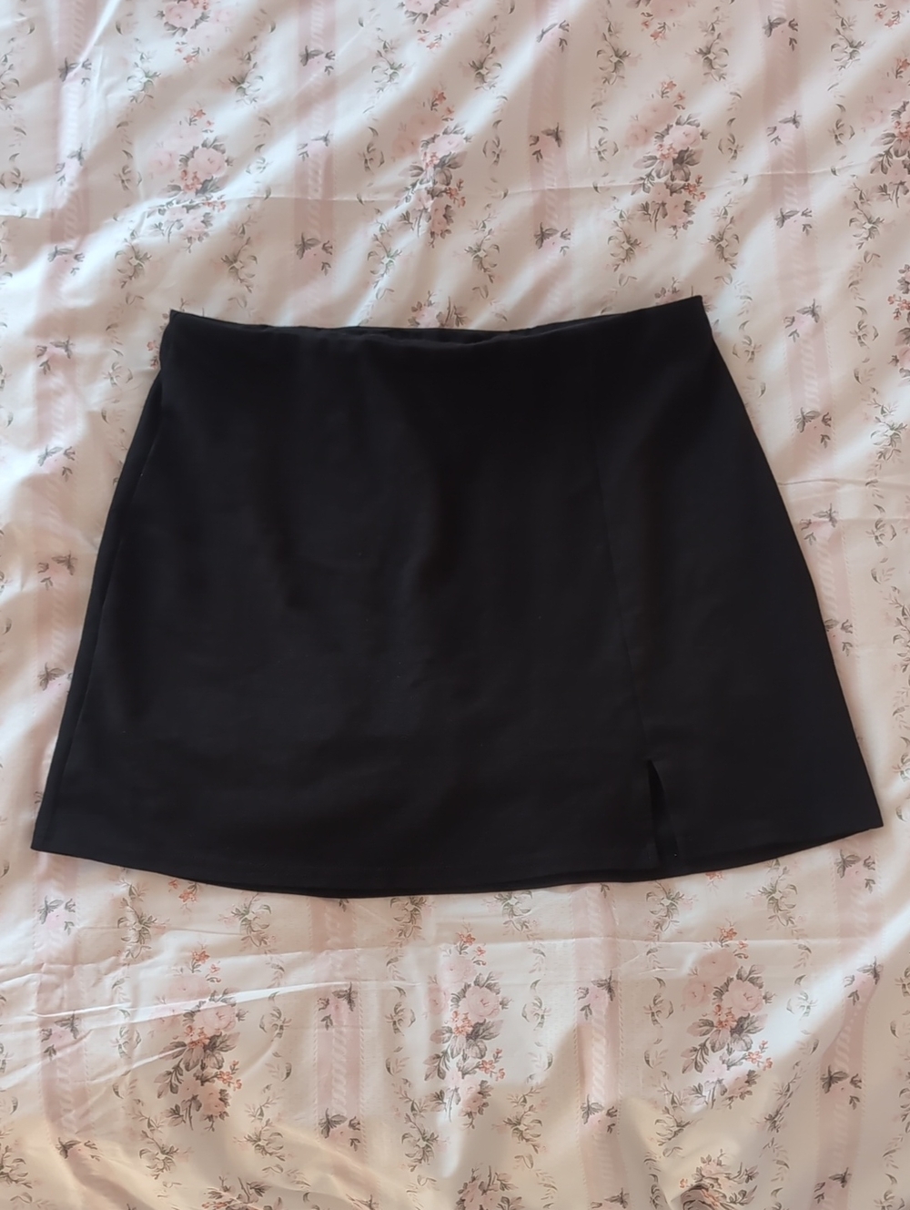 American Eagle Classic Black Mini Skirt - Women's Simple Mini Skirt